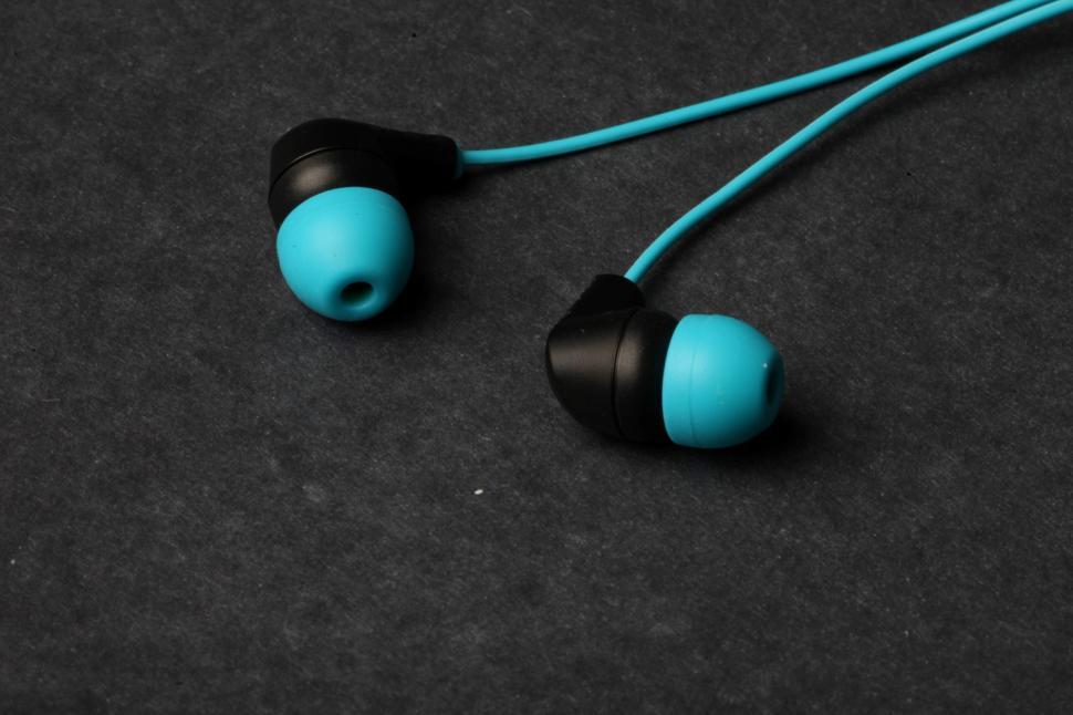 Free Image of Blue Earphones 