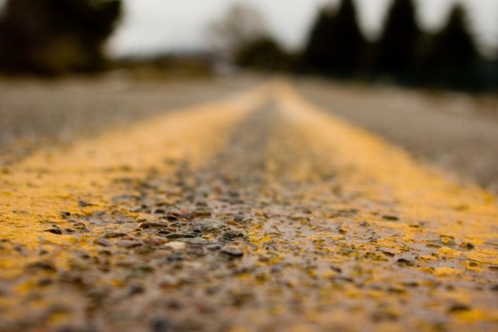Free Image of double yellow 