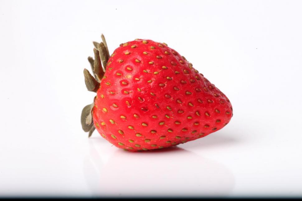 Free Image of Strawberries isolated on white 