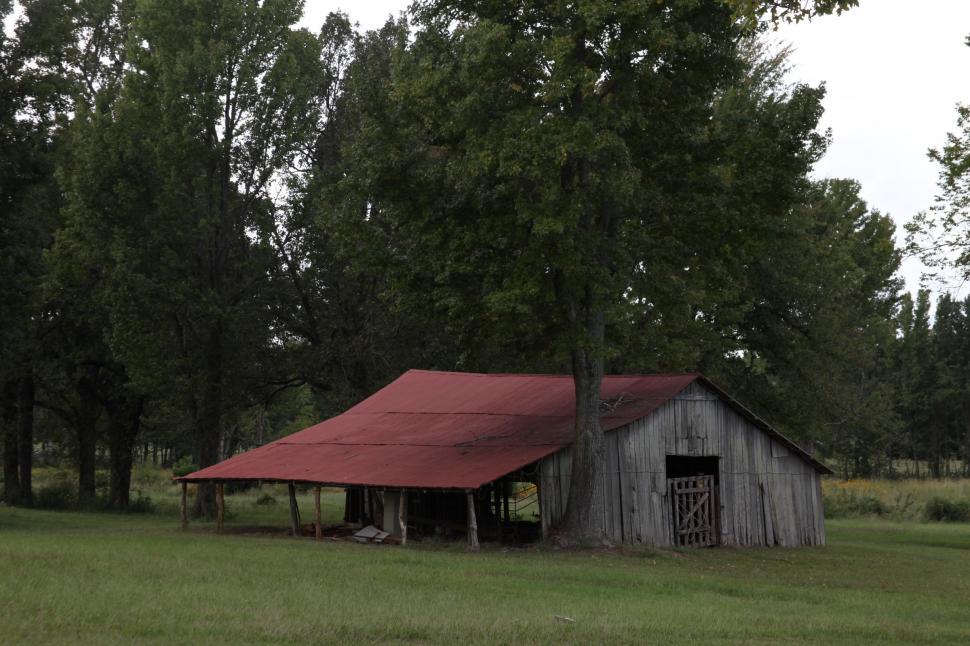 Free Image of Old Barn 
