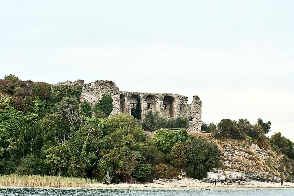 Free Image of Thermae Romanae II 