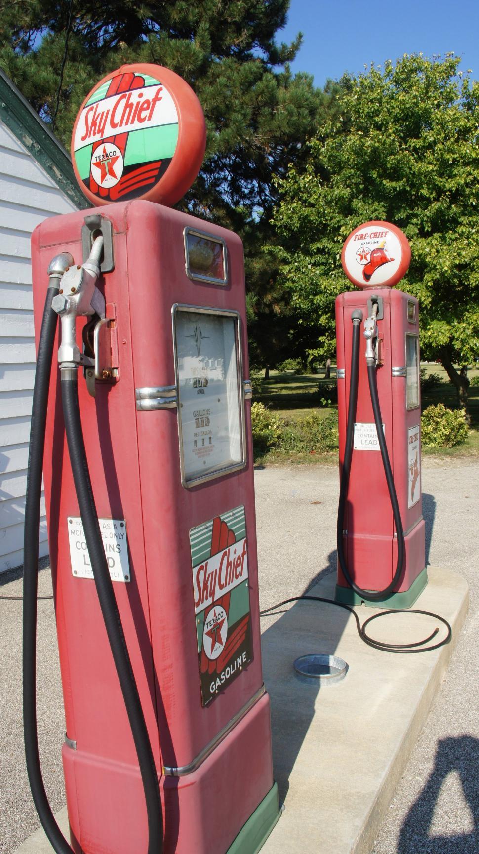 Free Image of Old Texeco Gas Station on Route 66 