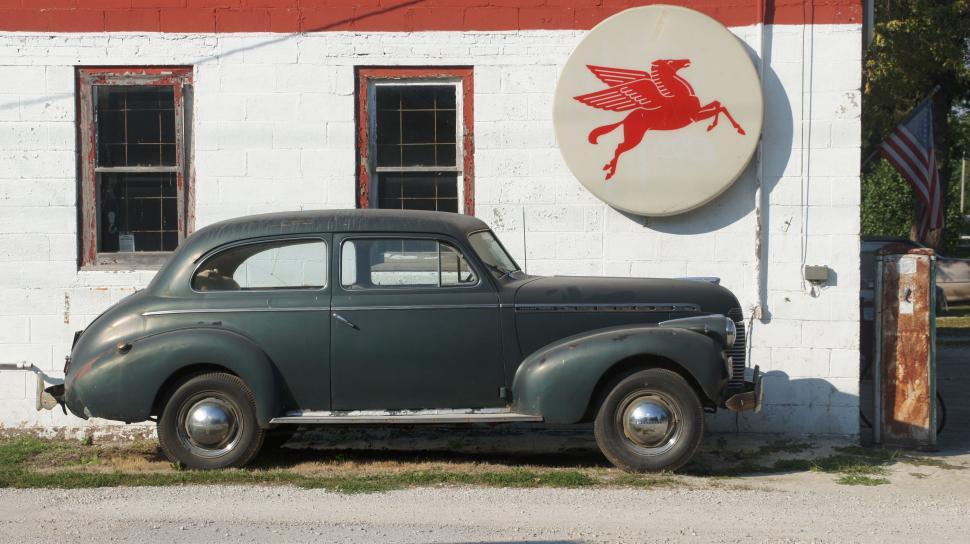 Free Image of Classic Car Route 66 