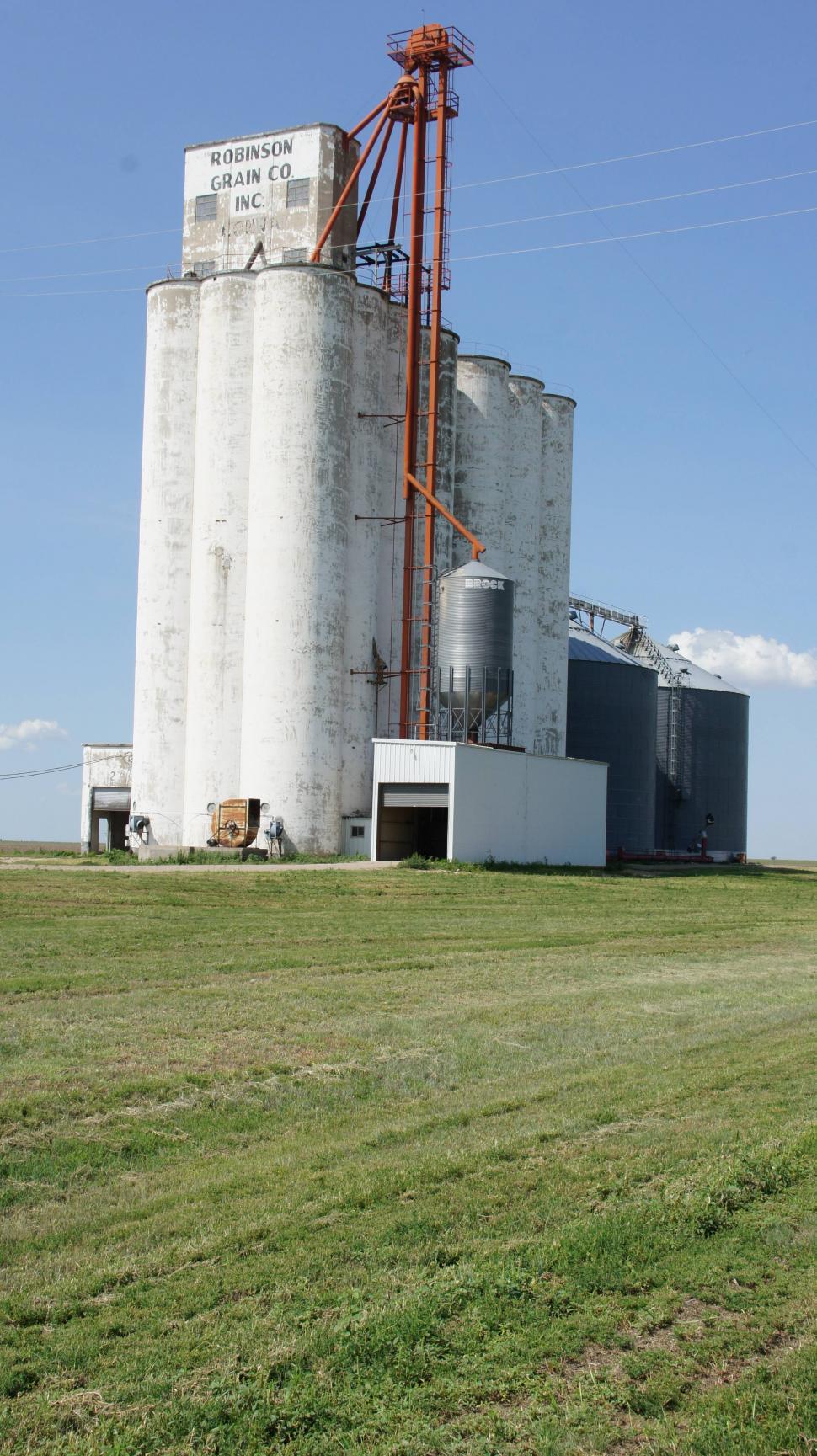 Free Image of Bread Factory Route 66 