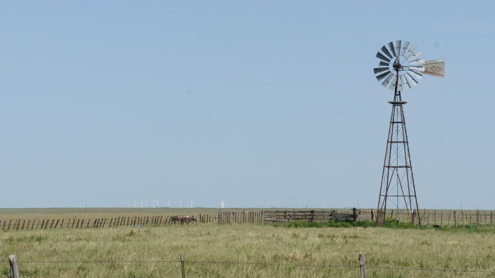 Free Image of Texas windmill  
