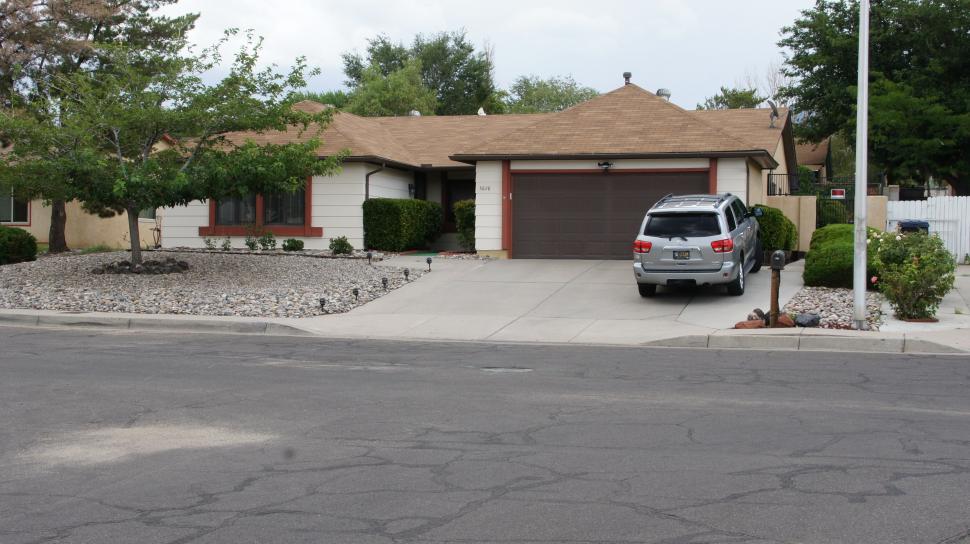 Free Image of Breaking Bad Walter White House 