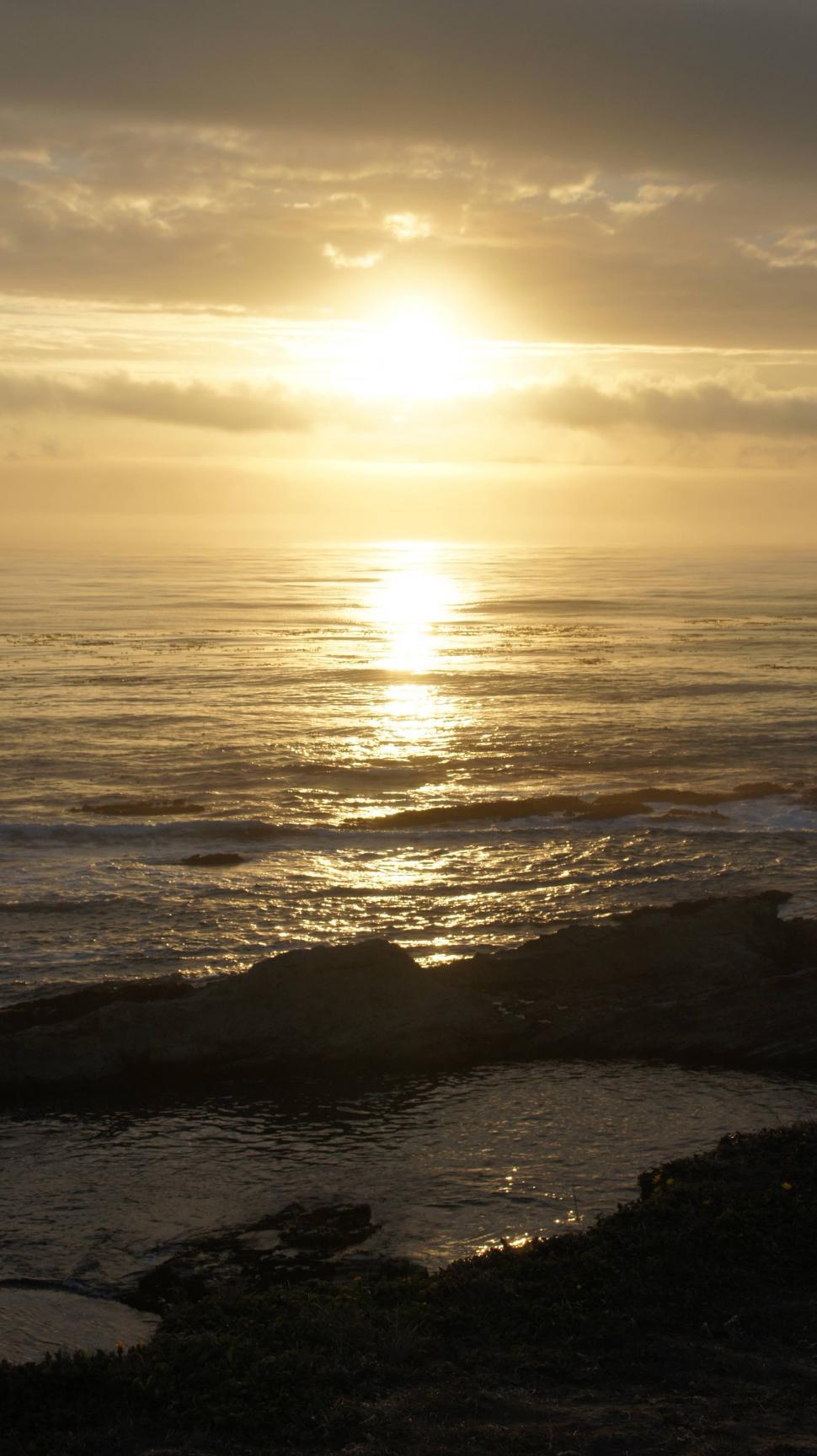 Free Image of California Coastline at Sunset 