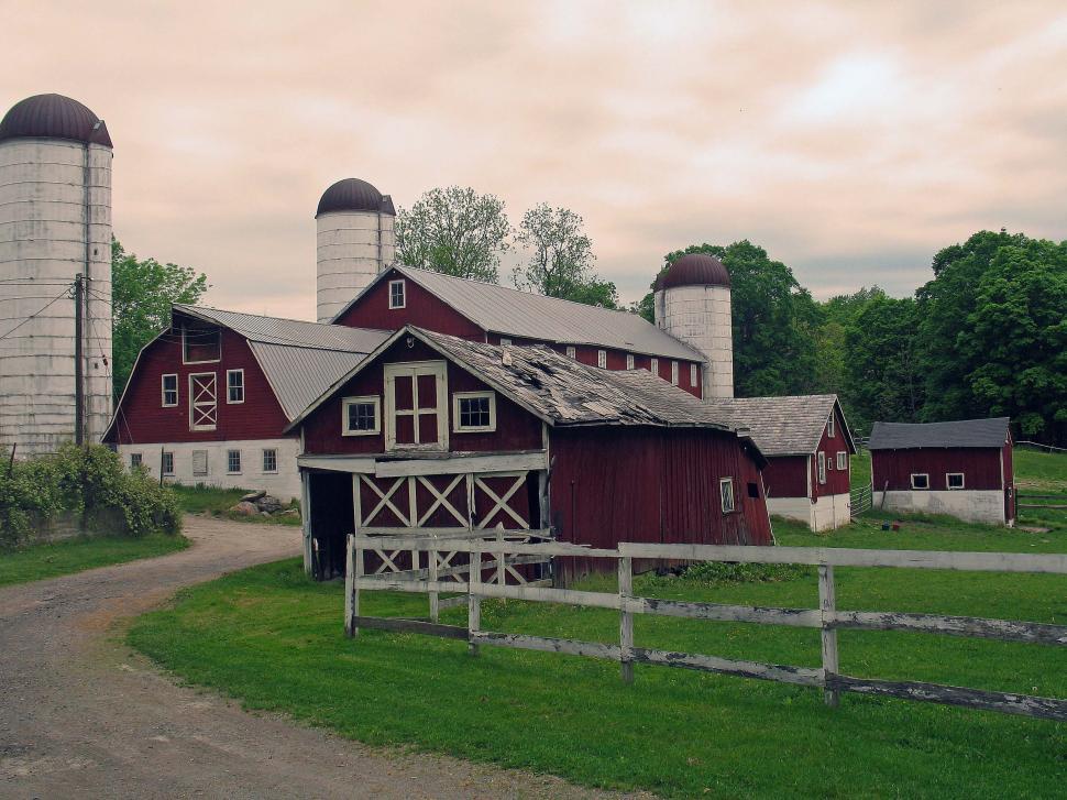 Free Image of Old Barnyard 