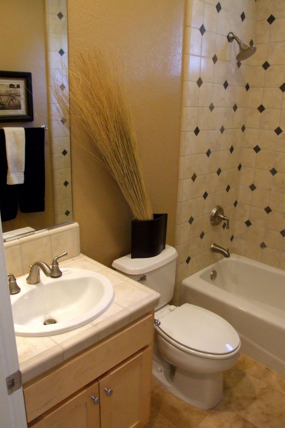 Free Image of Small Bath Concepts 
