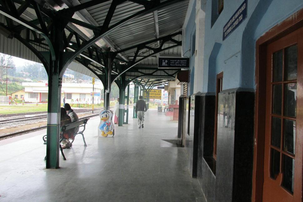 Free Image of Railway Staion 