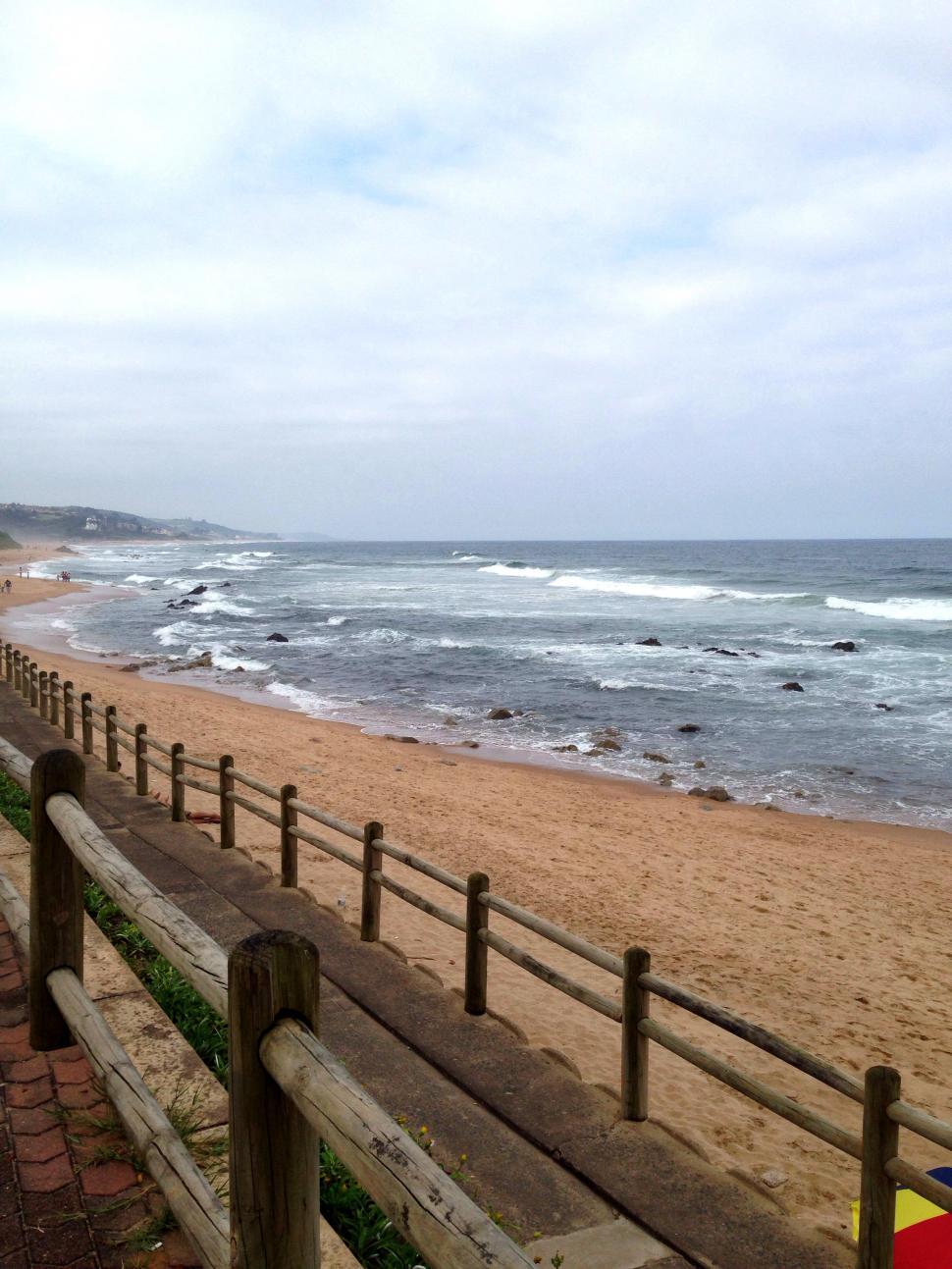 Free Image of Beach View 