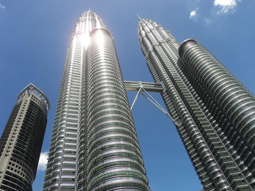 Free Image of twin tower 