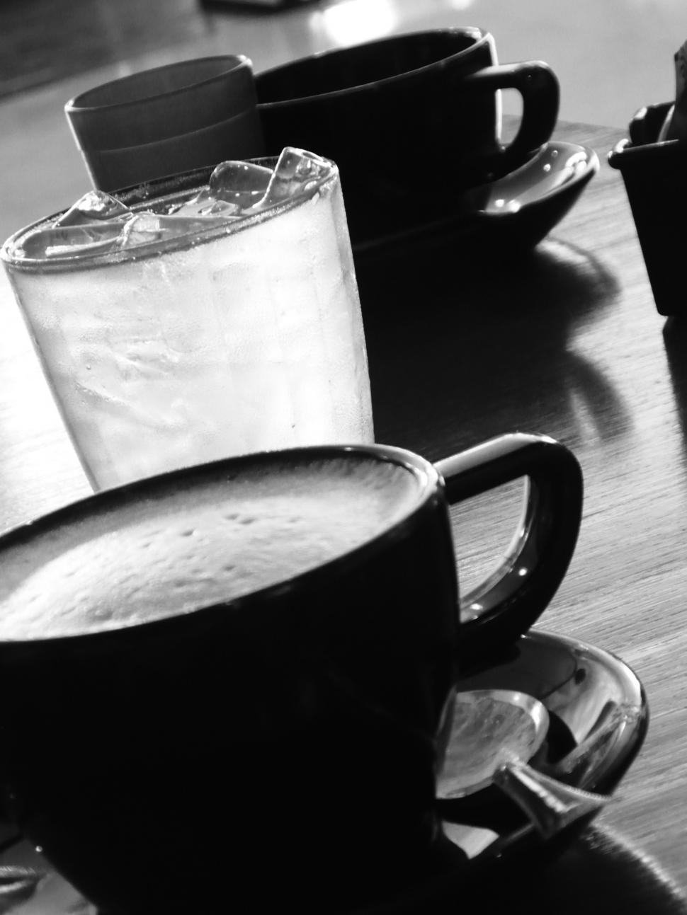Free Image of Black Coffee Cup b&w image 
