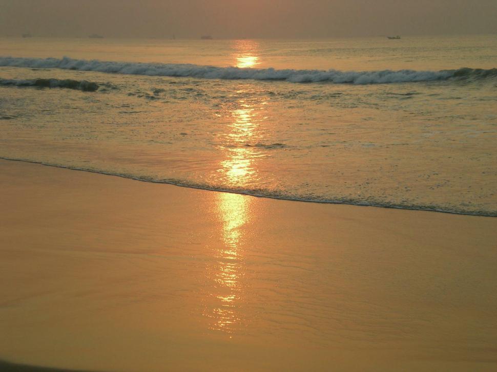 Free Image of Sea & Sun 