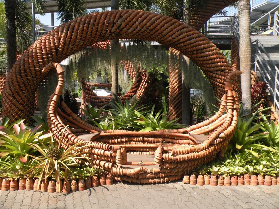 Free Image of The Pot Traveller 