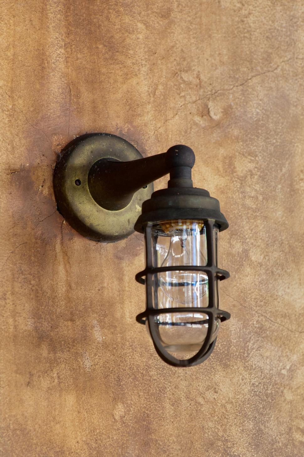 Free Image of Light 