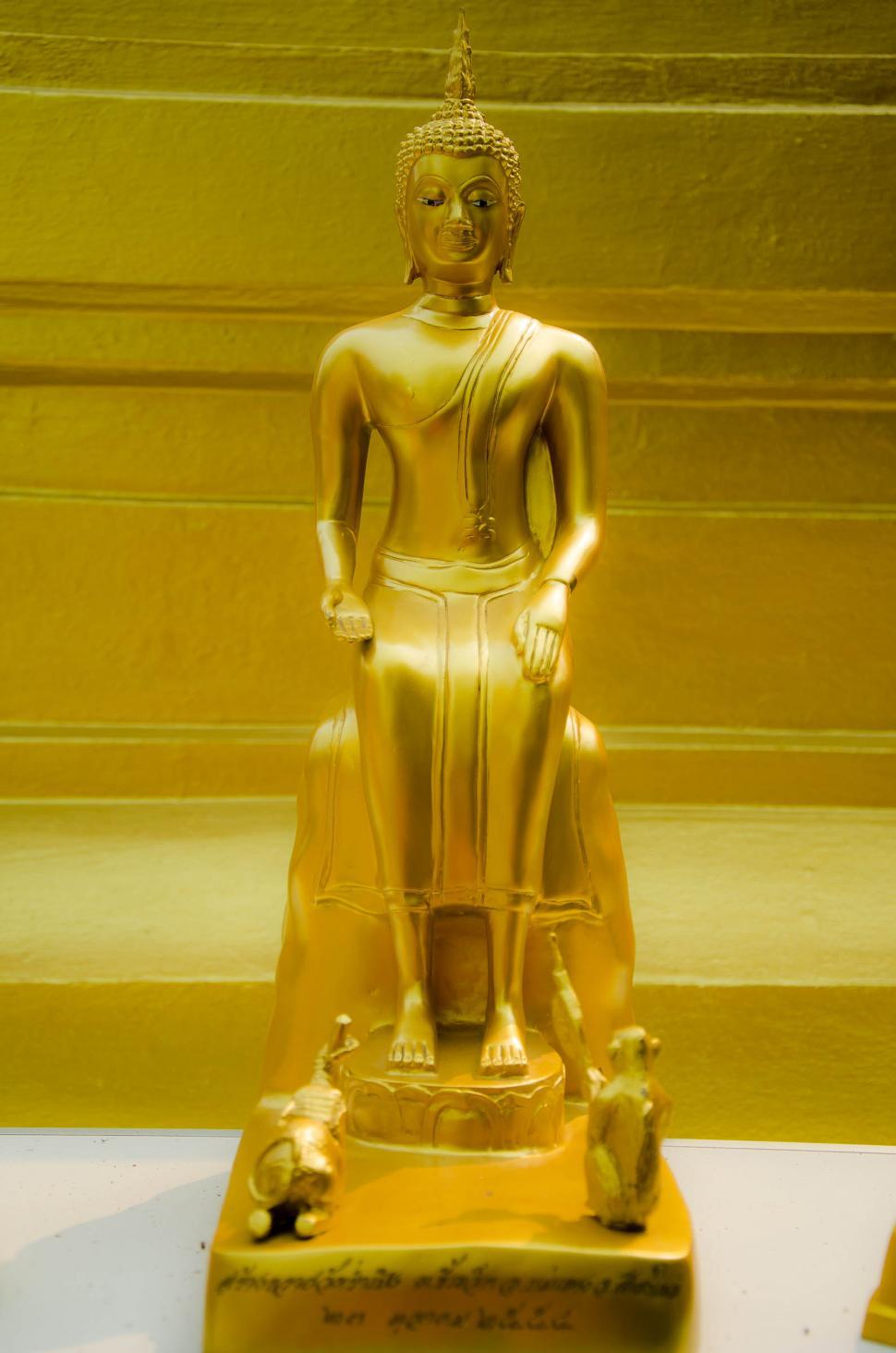 Free Image of Statue of Buddha 