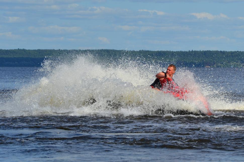 Free Image of Jet ski 