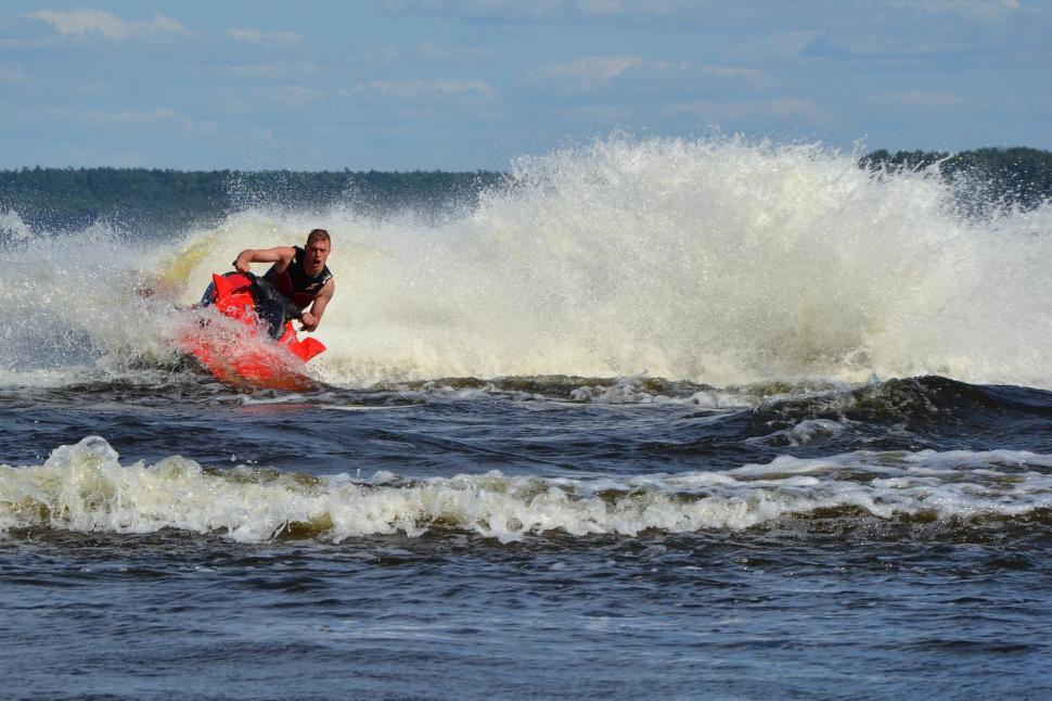 Free Image of Jet ski 
