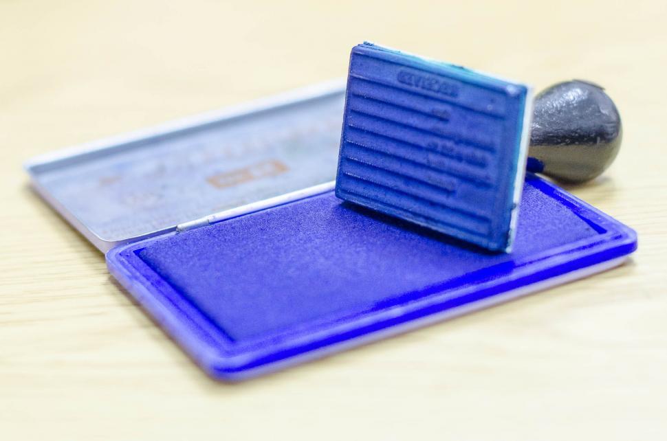 Free Image of Stamper 