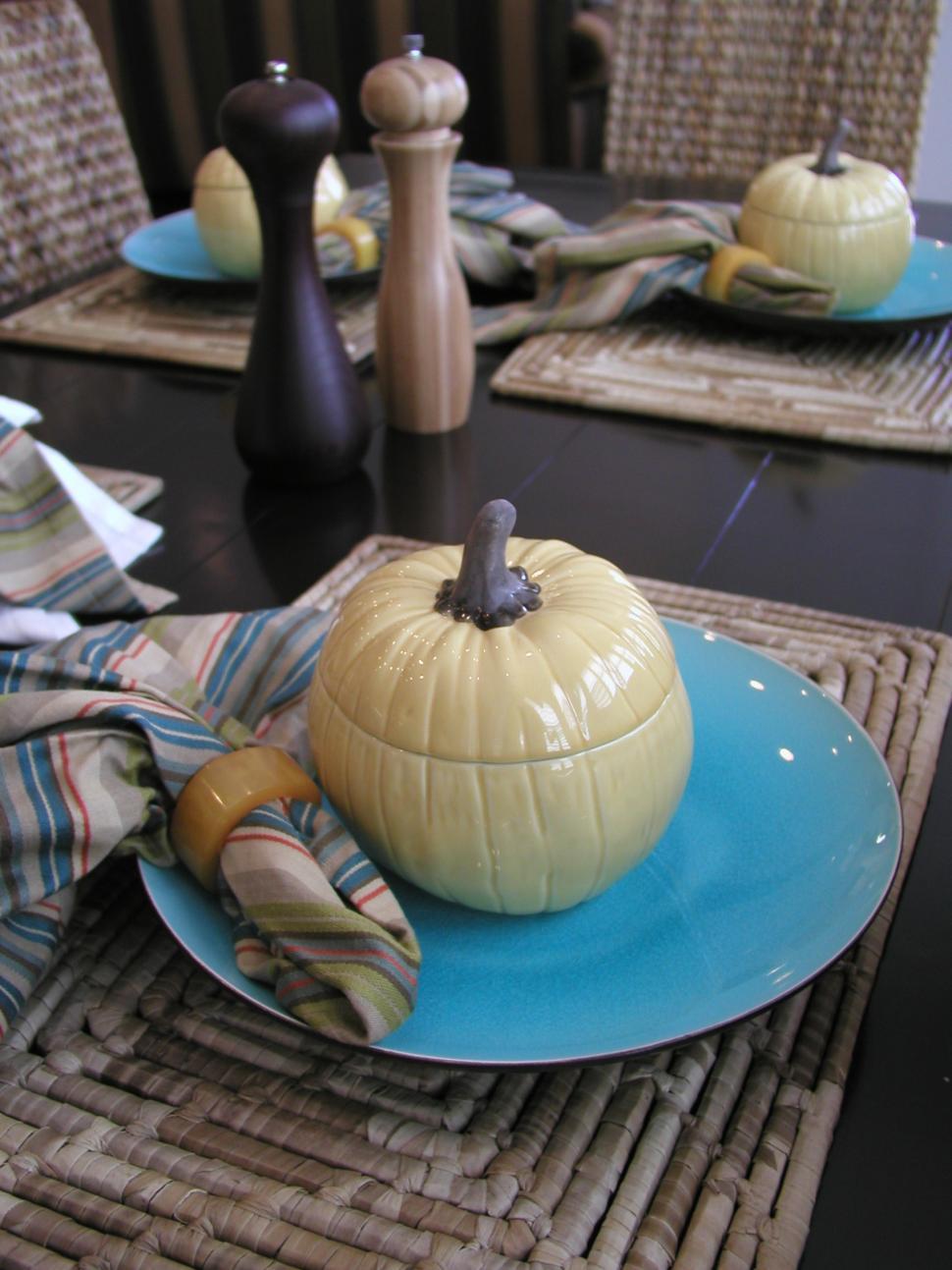 Free Image of Place Setting 