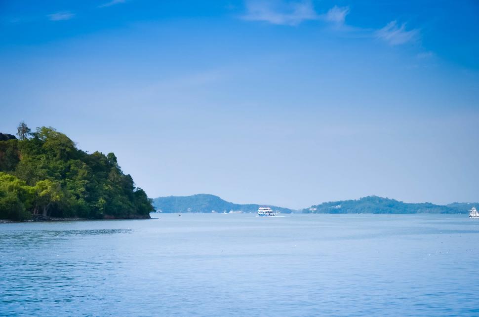 Free Image of Island View 