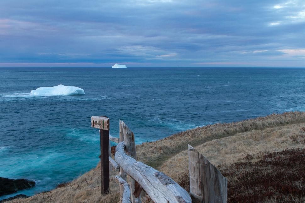Free Image of Icebergs 
