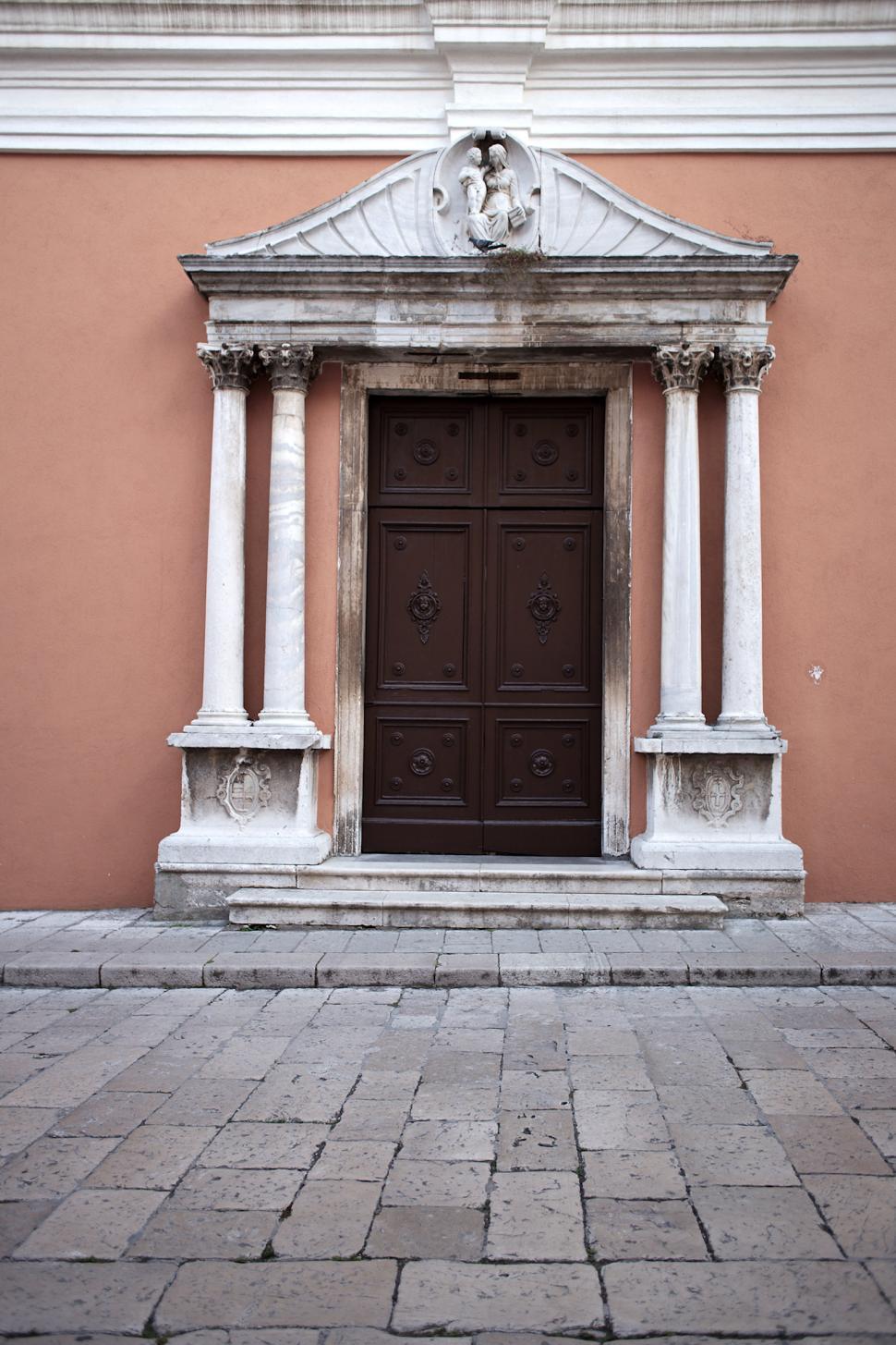 Free Image of Old door  
