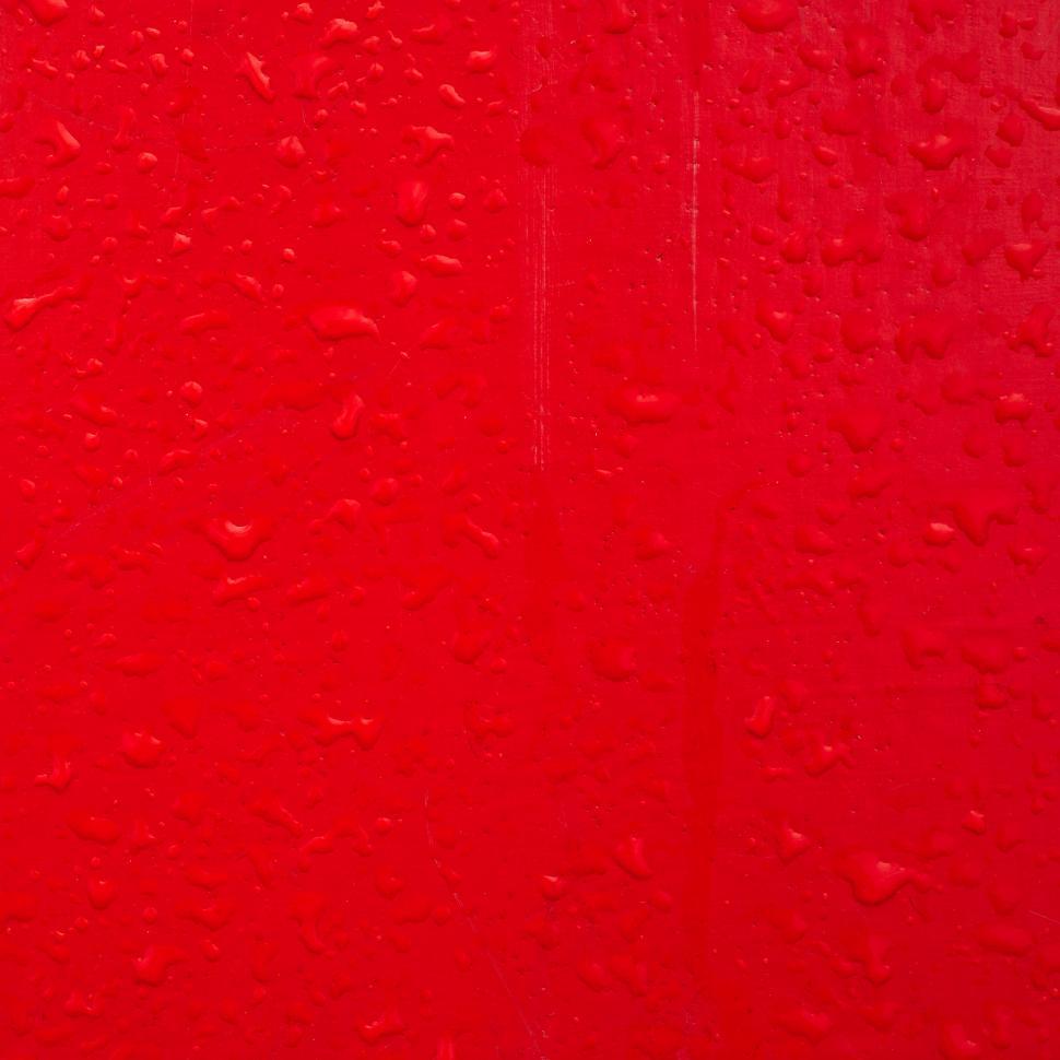 Free Image of Wet red wall 