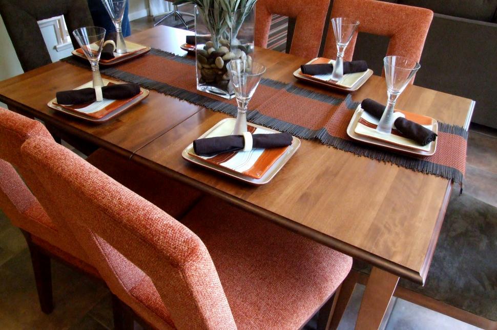 Free Image of Place Setting 