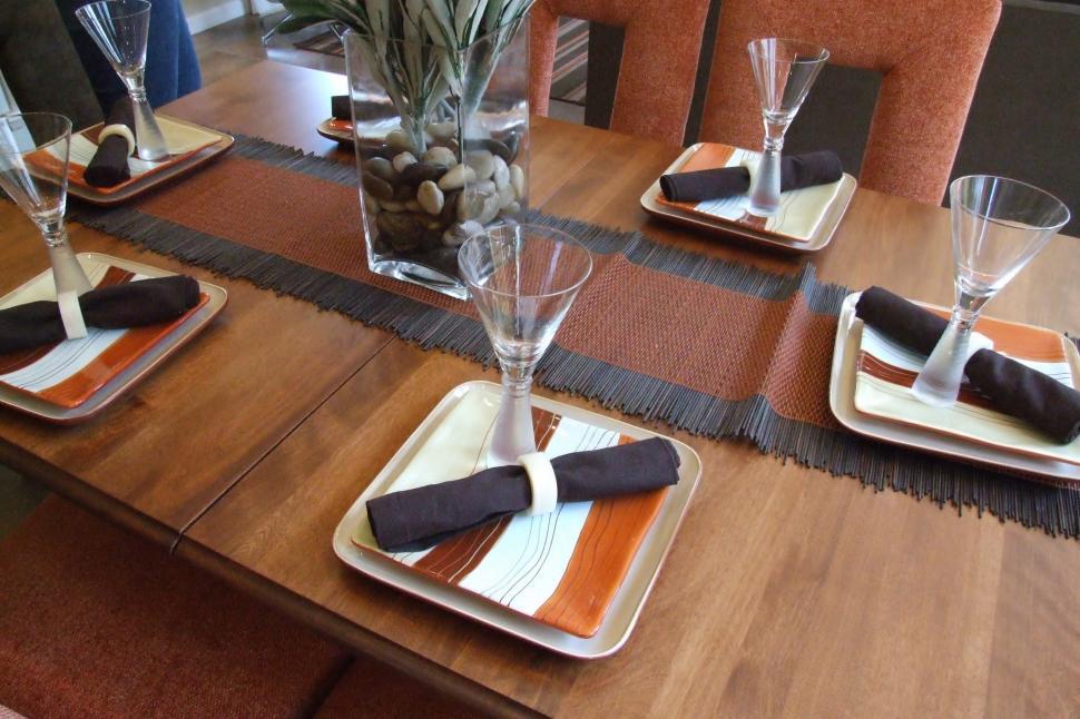 Free Image of Place Setting 