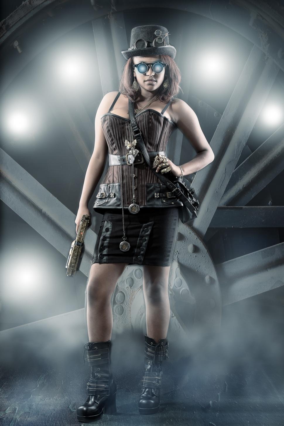 Free Image of Steampunk woman 