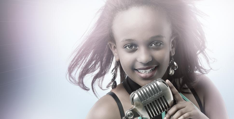 Free Image of Young singer 