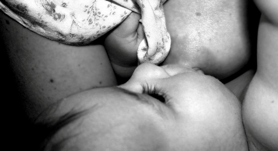 Free Image of Mother breastfeeding baby 