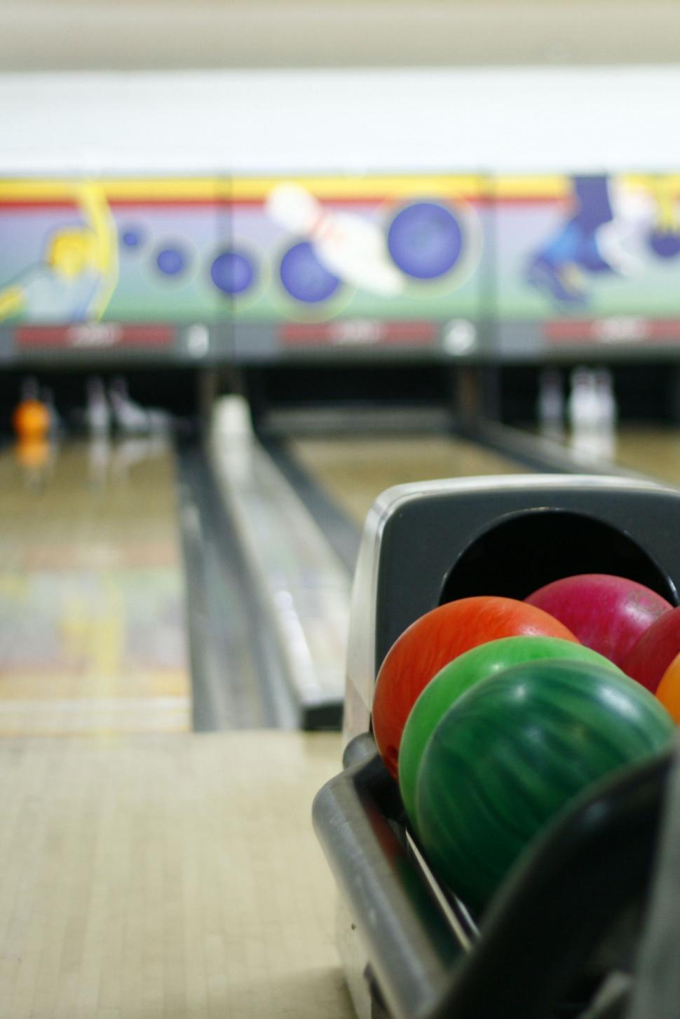 Free Image of Bowling balls 