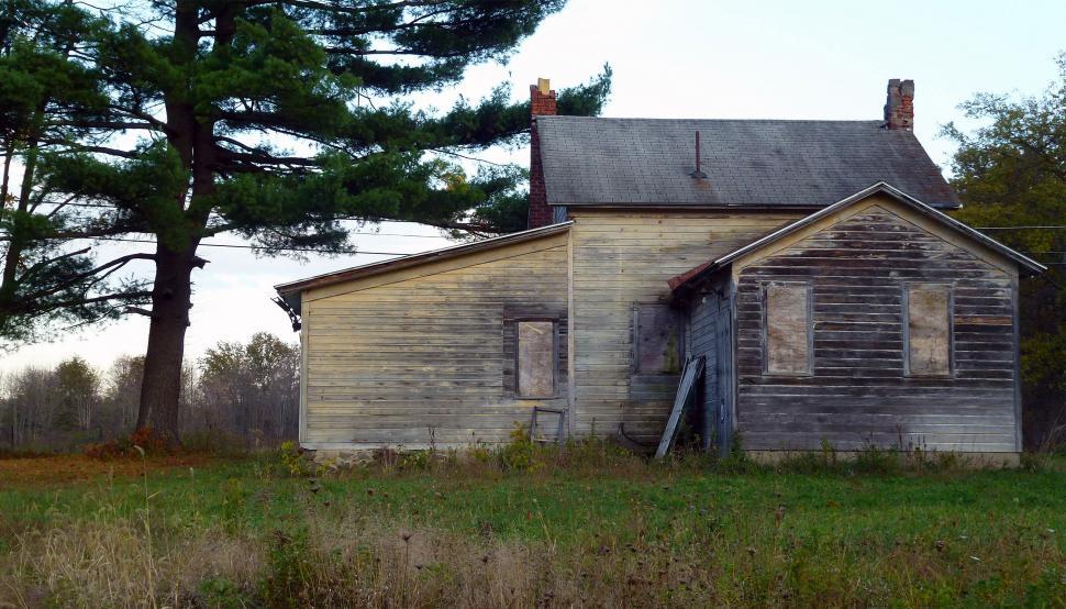 Free Image of Neglected House 