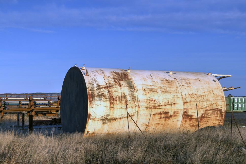 Free Image of Oil storage tank 