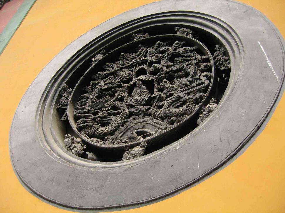 Free Image of Carving window 