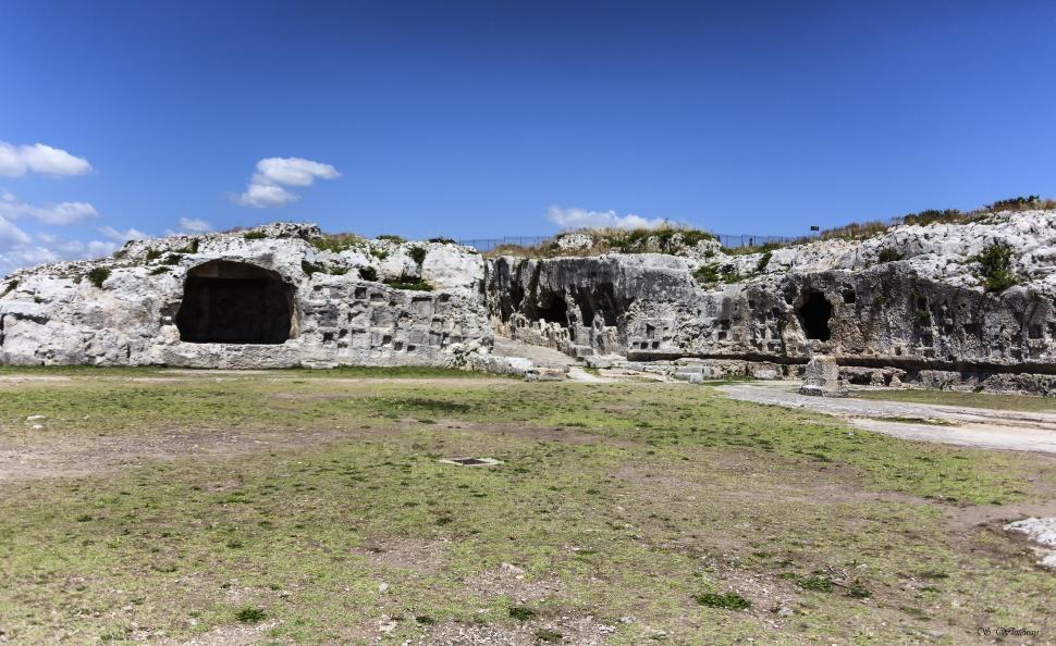 Free Image of Tombs 