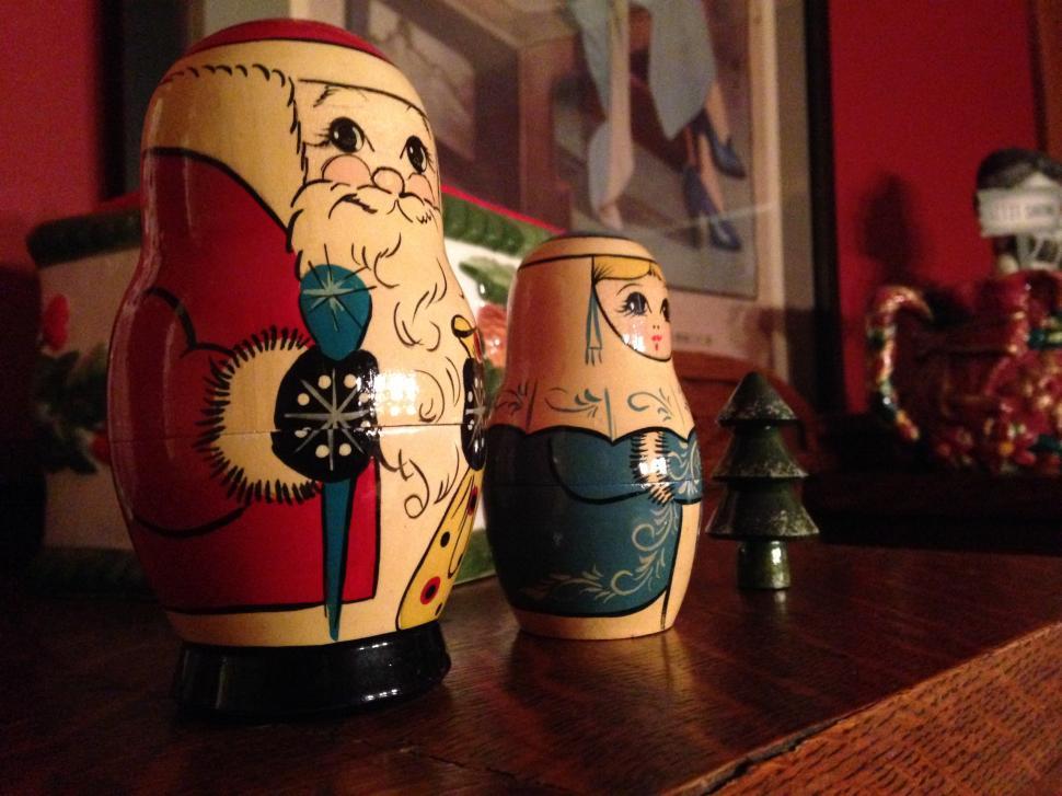 Free Image of Russian Christmas Nesting Dolls 