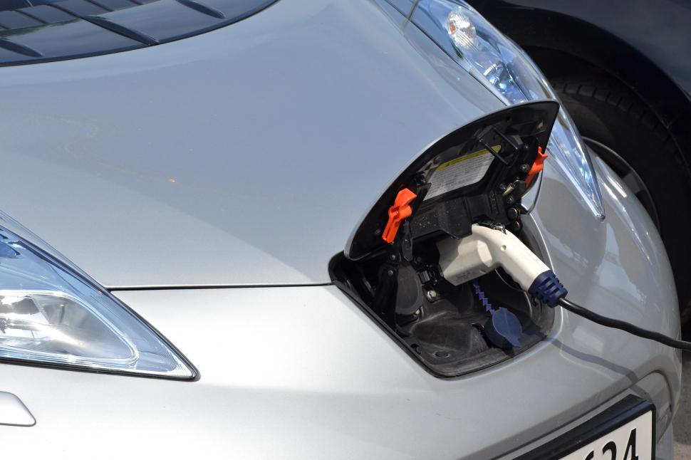 Free Image of Charging Nissan Leaf 