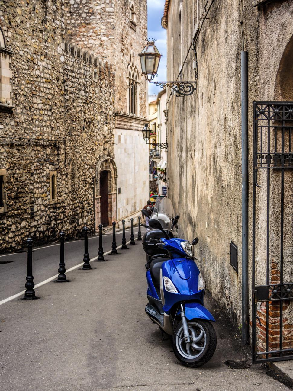 Free Image of Motorcycle 