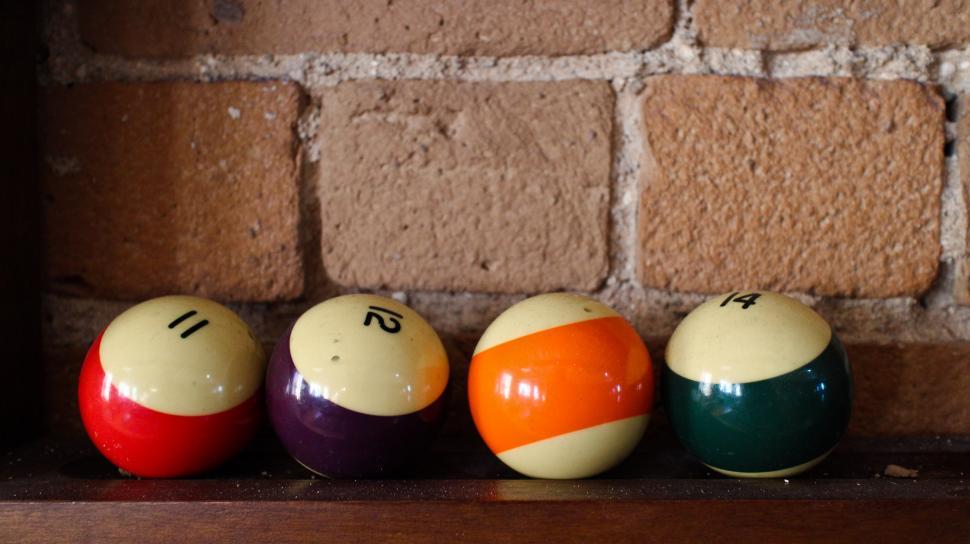 Free Image of Pool balls 