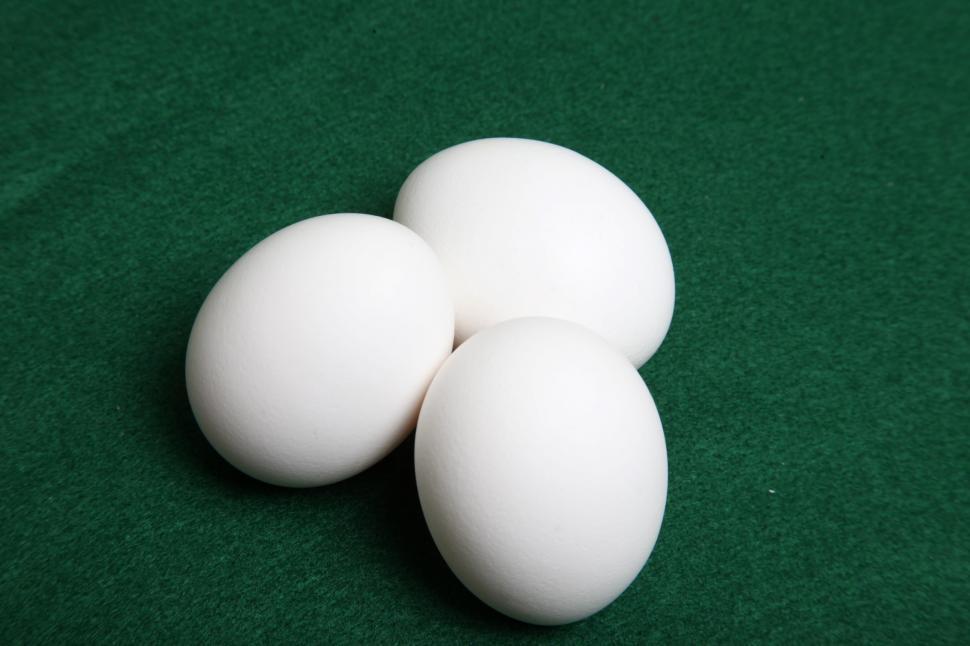 Free Image of Three eggs 