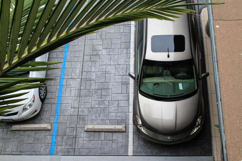 Free Image of Cars Parked 