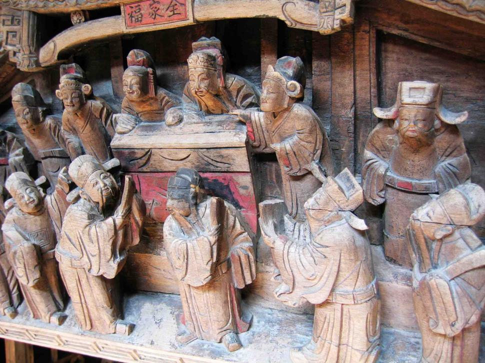 Free Image of Figurines 