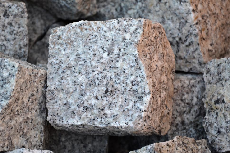 Free Image of Stone cube 