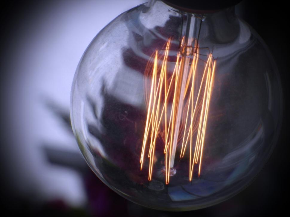 Free Image of Edison Light Bulb and shadow 