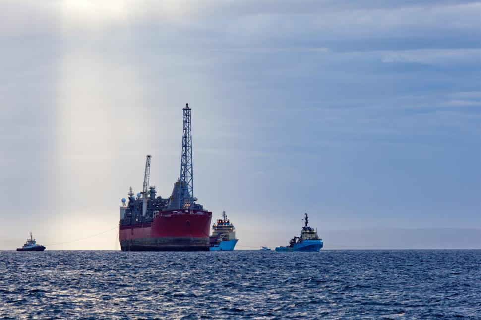 Free Image of FPSO with supply ships and pilot boat 