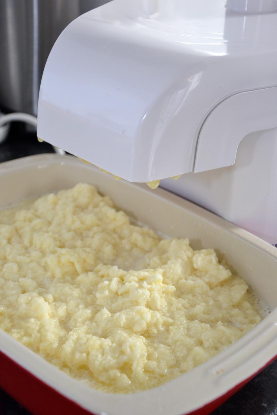 Free Image of Potato pulp machine 